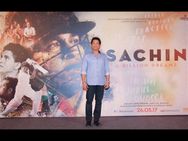 ಸಚಿನ್ ಸಚಿನ್ ಎಂದು ಕೂಗುತ್ತಾ ಖುಷಿಯಿಂದ ಭಾವುಕರಾದ ಫ್ಯಾನ್ಸ್!