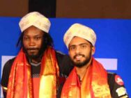 ಅಭಿಮಾನಿಗಳೊಂದಿಗೆ ಸಮಯ ಕಳೆದ ಆರ್ ಸಿಬಿ ಸ್ಟಾರ್ಸ್