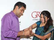 ಲಿಲ್ಲಿ ದಾಖಲೆ ಮುರಿದ ಅಶ್ವಿನ್ ಕಾಲೆಳೆದ ಪತ್ನಿ ಪ್ರೀತಿ