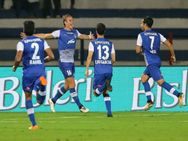 ಐಎಸ್ಎಲ್ : ದೆಹಲಿ ಬಗ್ಗುಬಡಿದು ಅಗ್ರಸ್ಥಾನಕ್ಕೇರಿದ ಬೆಂಗಳೂರು