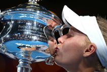 ಮೊದಲ ಗ್ರಾಂಡ್‌ಸ್ಲಾಮ್‌ಗೆ ಮುತ್ತಿಟ್ಟು ಸಂಭ್ರಮಿಸಿದ ಕೆರೊಲಿನಾ