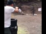 ಬ್ಯಾಟ್ ಬಿಟ್ಟು ಬಂದೂಕು ಹಿಡಿದ ಮಹೇಂದ್ರ ಸಿಂಗ್ ಧೋನಿ