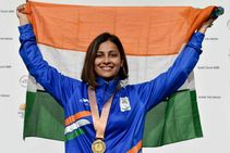 ಮಹಿಳೆಯರ ಶೂಟಿಂಗ್‌ನಲ್ಲಿ ಚಿನ್ನದ ಪದಕ ಗೆದ್ದ ಹೀನಾ ಸಿಧು