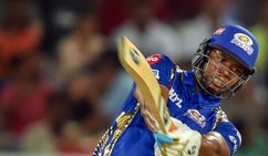 ಕುತೂಹಲ ಕೆರಳಿಸಿದ್ದ ಪಂದ್ಯದಲ್ಲಿ ಡೆಲ್ಲಿಗೆ ಗೆಲುವು, ಮುಂಬೈಗೆ ಸೋಲು