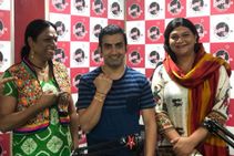 ತೃತೀಯಲಿಂಗಿಗಳಿಂದ ರಾಖಿ ಕಟ್ಟಿಸಿಕೊಂಡ ಗಂಭೀರ್