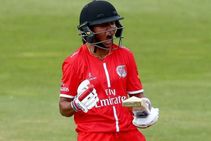 ಪಾದಾರ್ಪಣೆ ಪಂದ್ಯದಲ್ಲೇ ಧೋನಿ ಸ್ಟೈಲ್‌ನಲ್ಲಿ ಫಿನಿಶ್ ಮಾಡಿದ ಕೌರ್