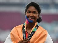 ಆರು ಬೆರಳಿನ ಕಾಲಿಗೆ ಸರಿಹೊಂದುವ ಶೂ ಪಡೆದ ಚಿನ್ನದ ಹುಡುಗಿ ಸ್ವಪ್ನಾ