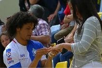 ಗೋಲ್ ಬಾರಿಸಿ ಗೆಳತಿಗೆ 'ಪ್ರಪೋಸ್' ಮಾಡಿದ ಬೆಲ್ಲೊಗೆ ಯೆಲ್ಲೋ ಕಾರ್ಡ್!