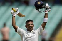 ಭಾರತ vs ವೆಸ್ಟ್ ಇಂಡೀಸ್: ಪಾದಾರ್ಪಣೆ ಪಂದ್ಯದಲ್ಲಿ ಪೃಥ್ವಿ 'ಪಂದ್ಯ ಶ್ರೇಷ್ಠ'!