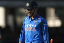 'ಧೋನಿಯನ್ನು ಟಿ20 ತಂಡದಿಂದ ಹೊರಗಿಟ್ಟಿರಬಹುದು, ನಮ್ಮ ಮನಸ್ಸಿನಿಂದಲ್ಲ!'