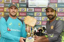 ಈ ರೀತಿಯ ಕ್ರಿಕೆಟ್ ಟ್ರೋಫಿ ನೋಡಿದ್ದೀರಾ? ಟ್ರಾಲ್‌ಗೆ ಒಳಗಾದ 'ಬಿಸ್ಕತ್ ಕಪ್‌'!