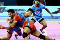 ಪ್ರೊ ಕಬಡ್ಡಿ: ಯುಪಿ ಯೋಧ vs ಬೆಂಗಾಲ್ ವಾರಿಯರ್ಸ್ ಪಂದ್ಯ ಸಮಬಲ