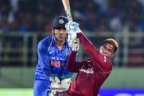 ಈ 'ಟೈ' ಎನ್ನುವುದು ಎಷ್ಟು ಕ್ರೂರ: ಭಾರತ Vs ವಿಂಡೀಸ್ ಟ್ವಿಟ್ಟರ್ ಪ್ರತಿಕ್ರಿಯೆ