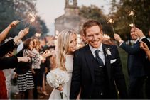 ಮಾಡೆಲ್ ವರಿಸಿದ ಇಂಗ್ಲೆಂಡ್ ಏಕದಿನ ತಂಡದ ನಾಯಕ ಇಯಾನ್ ಮಾರ್ಗನ್