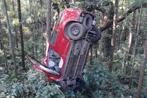 ಕಾಫಿ ಡೇ Rally : ಮೊದಲ ದಿನವೇ ಒಂದು ಕಾರು ಪಲ್ಟಿ, ಗಿಲ್ ಗೆ ಮುನ್ನಡೆ