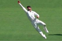 'ಚಮತ್ಕಾರಿಕ ಕ್ಯಾಚ್‌'ನಿಂದ ಹ್ಯಾಂಡ್ಸ್‌ಕಾಂಬ್ ಪೆವಿಲಿಯನ್‌ಗಟ್ಟಿದ ವಿರಾಟ್ ಕೊಹ್ಲಿ!