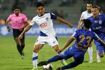 ಐಎಸ್‌ಎಲ್‌: ಬೆಂಗಳೂರಿಗೆ ಸೋಲಿನ ಶಾಕ್, ಅಗ್ರ ಸ್ಥಾನಕ್ಕೇರಿದ ಮುಂಬೈ