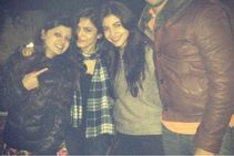 ಕೂಲ್ ಕ್ಯಾಪ್ಟನ್ ಧೋನಿ ಪತ್ನಿ-ಹಾಲಿ ಕ್ಯಾಪ್ಟನ್ ಕೊಹ್ಲಿ ಮಡದಿ ಸ್ಕೂಲ್‌ಮೇಟ್ಸ್!