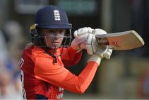 ಮಹಿಳಾ ಟಿ20: ಡೇನಿಯಲ್ ಅರ್ಧಶತಕ, ಭಾರತ ವಿರುದ್ಧ ಇಂಗ್ಲೆಂಡ್‌ಗೆ ಜಯ