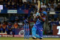 ಐಪಿಎಲ್: ಪಂತ್ ಆಕರ್ಷಕ ಬ್ಯಾಟಿಂಗ್, ವೇಗದ ಅರ್ಧಶತಕ, ದಾಖಲೆ!