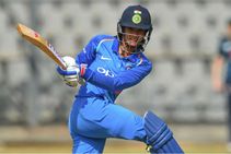 ODI rankings: ಸ್ಮೃತಿ ಮಂಧಾನ, ಜೂಲನ್ ಗೋಸ್ವಾಮಿಗೆ ಮೊದಲ ಸ್ಥಾನ