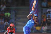 ಐಪಿಎಲ್‌: ಪ್ಲೇ ಆಫ್ಸ್‌ಗೆ ಡೆಲ್ಲಿ ಕ್ಯಾಪಿಟಲ್ಸ್‌, ಆರ್‌ಸಿಬಿ ಔಟ್‌