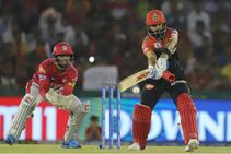 ಕೊಹ್ಲಿ ಮೊಗದಲ್ಲಿ ಮೊದಲ ನಗು, ಪಂಜಾಬ್ ವಿರುದ್ಧ ಬೆಂಗಳೂರು ಜಯಭೇರಿ