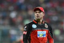 ಟಿ20: ಬಿಗ್‌ ಬ್ಯಾಷ್‌ ಲೀಗ್‌ಗೆ ಗುಡ್‌ಬೈ ಎಂದ ಎಬಿ ಡಿ'ವಿಲಿಯರ್ಸ್‌