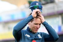 ಐಸಿಸಿ ವಿಶ್ವಕಪ್ ಹೊಸ್ತಿಲಲ್ಲೇ 'ಮಂಡೆಬಿಸಿ'ಯಲ್ಲಿ ಇಂಗ್ಲೆಂಡ್ ಕ್ರಿಕೆಟ್ ತಂಡ!