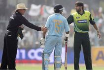 ಕಾಲೆಳೆದ ಅಫ್ರಿದಿಗೆ ಖಾರವಾಗೇ ತಿರುಗೇಟು ನೀಡಿದ ಗೌತಮ್ ಗಂಭೀರ್!