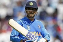 ಐಸಿಸಿ ವಿಶ್ವಕಪ್ 2019: ಧೋನಿ ಟೀಕಾಕಾರರಿಗೆ 'ವಾರ್ನ್' ಮಾಡಿದ ಶೇನ್!