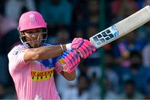 ಚೊಚ್ಚಲ ಐಪಿಎಲ್‌ ಅರ್ಧ ಶತಕ ಬಾರಿಸಿ ಹಿಸ್ಟರಿ ಬರೆದ ರಿಯಾನ್ ಪರಾಗ್!