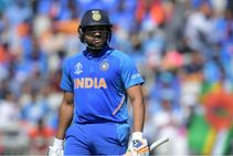 ವಿಶ್ವಕಪ್: ಥರ್ಡ್ ಅಂಪೈರ್‌ಗೆ ಟ್ವಿಟರ್ ಮೂಲಕ ಟಾಂಗ್ ಕೊಟ್ಟ ರೋಹಿತ್!