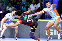 ಕಬಡ್ಡಿ: ರೋಚಕ ಕಾಳಗದಲ್ಲಿ ವಾರಿಯರ್ಸ್ ಎದುರು ಹೂಂಕರಿಸಿ ಗೆದ್ದ ಬುಲ್ಸ್!