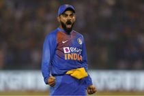 ಅದ್ಭುತ ಕ್ಯಾಚ್ ಮೂಲಕ ಡಿ ಕಾಕ್ ಪೆವಿಲಿಯನ್‌ಗಟ್ಟಿದ ಕೊಹ್ಲಿ: ವಿಡಿಯೋ