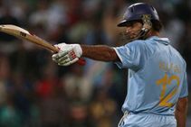 ಸಿಕ್ಸರ್‌ ಕಿಂಗ್ ಯುವಿ ಜೆರ್ಸಿಗೆ ವಿಶೇಷ ಗೌರವವೀಯಲು ಗಂಭೀರ ಮನವಿ!