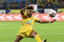 ಐಎಸ್‌ಎಲ್: ಕೇರಳಕ್ಕೆ ಮನೆಯಂಗಣದಲ್ಲಿ ಮುಂಬೈ ವಿರುದ್ಧ ಮಿಂಚೋ ಹಂಬಲ