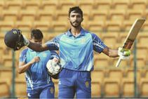 ಪಡಿಕ್ಕಲ್ ಅರ್ಧಶತಕ, ಝಾರ್ಖಂಡ್ ವಿರುದ್ಧ ರೋಚಕ ಪಂದ್ಯ ಗೆದ್ದ ಕರ್ನಾಟಕ!