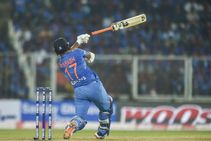 ಪಂತ್ ಮತ್ತೆ ವಿಫಲ, ಸ್ಥಾನ ಪಡೆಯಲು ಸಫಲ; ಇದು ಯಾರ ಕೃಪಾಕಟಾಕ್ಷದ ಫಲ