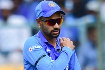 ಭಾರತ vs ಆಸ್ಟ್ರೇಲಿಯಾ: ಮತ್ತೆ ಗಾಯಗೊಂಡ ಶಿಖರ್ ಧವನ್