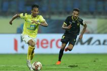 ಐಎಸ್‌ಎಲ್: ಗೋಲಿನ ಮಳೆಗರೆದ ಕೇರಳಕ್ಕೆ ಜಯ