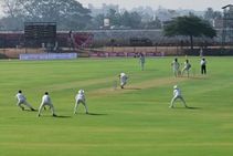 ರಣಜಿ ಕ್ರಿಕೆಟ್: ಮಧ್ಯಪ್ರದೇಶದ ವಿರುದ್ಧ ಮೇಲುಗೈ ಸಾಧಿಸಿದ ಕರ್ನಾಟಕ