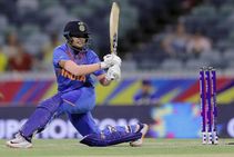 ಯುವ ಆಟಗಾರ್ತಿ ಶೆಫಾಲಿ ವರ್ಮರನ್ನು ಸೆಹ್ವಾಗ್‌ಗೆ ಹೋಲಿಸಿದ ಹರ್ಷ ಬೋಗ್ಲೆ