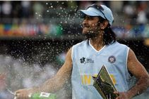 ನಾಯಕನಾಗಿ ಧೋನಿ ತೆಗೆದುಕೊಂಡ ಹುಬ್ಬೇರಿಸುವಂತಾ 4 ನಿರ್ಧಾರಗಳು!