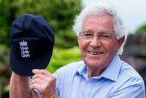 ಪಂದ್ಯ ಆಡಿ 50 ವರ್ಷಗಳ ಬಳಿಕ ಟೆಸ್ಟ್ ಕ್ರಿಕೆಟಿಗನಾದ ಜೋನ್ಸ್: ಗಮ್ಮತ್ತಿನ ಕತೆ!