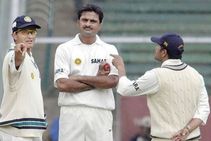 ಕ್ಯಾಪ್ಶನ್ ಕೊಡಿ ಅಂದಿದ್ದೆ ತಡ, ಕರ್ನಾಟಕ ರಣಜಿ ಚಿತ್ರಕ್ಕೆ ಬಂತು ತರ್ಲೆ ರಿಪ್ಲೆಗಳು!