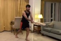 ಸ್ಟೀವ್ ಸ್ಮಿತ್ ಬ್ಯಾಟಿಂಗ್ ನಕಲಿ ಮಾಡಿದ ರಶೀದ್: ತಮಾಷೆಯ ವೀಡಿಯೋ