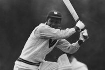 ಭಾರತ-ಇಂಗ್ಲೆಂಡ್ ವಿರುದ್ಧ ಮಿಂಚಿದ್ದ ವಿಂಡೀಸ್ ದಿಗ್ಗಜ ಎವರ್ಟನ್ ವೀಕ್ಸ್ ನಿಧನ