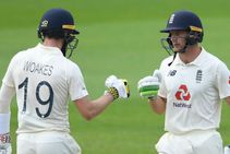 ಜೋಸ್ ಬಟ್ಲರ್-ಕ್ರಿಸ್ ವೋಕ್ಸ್ ಅರ್ಧಶತಕ, ಇಂಗ್ಲೆಂಡ್‌ಗೆ 3 ವಿಕೆಟ್ ಜಯ