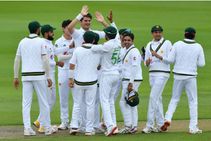ಇಂಗ್ಲೆಂಡ್vs ಪಾಕ್ ಟೆಸ್ಟ್: ಪಾಕಿಸ್ತಾನದ ಬೌಲಿಂಗ್ ದಾಳಿಗೆ ಇಂಗ್ಲೆಂಡ್ ದಾಂಡಿಗರು ಕಂಗಾಲು